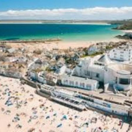 St Ives Apartment Private Parking With Garden 10 Minute Walk Into Town And Beach Kültér fotó